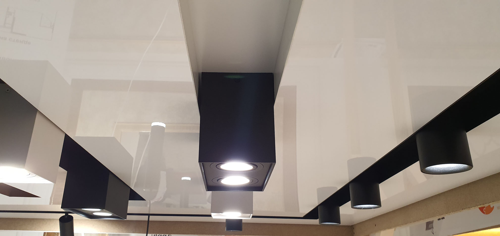 Прямые Ниши Apply